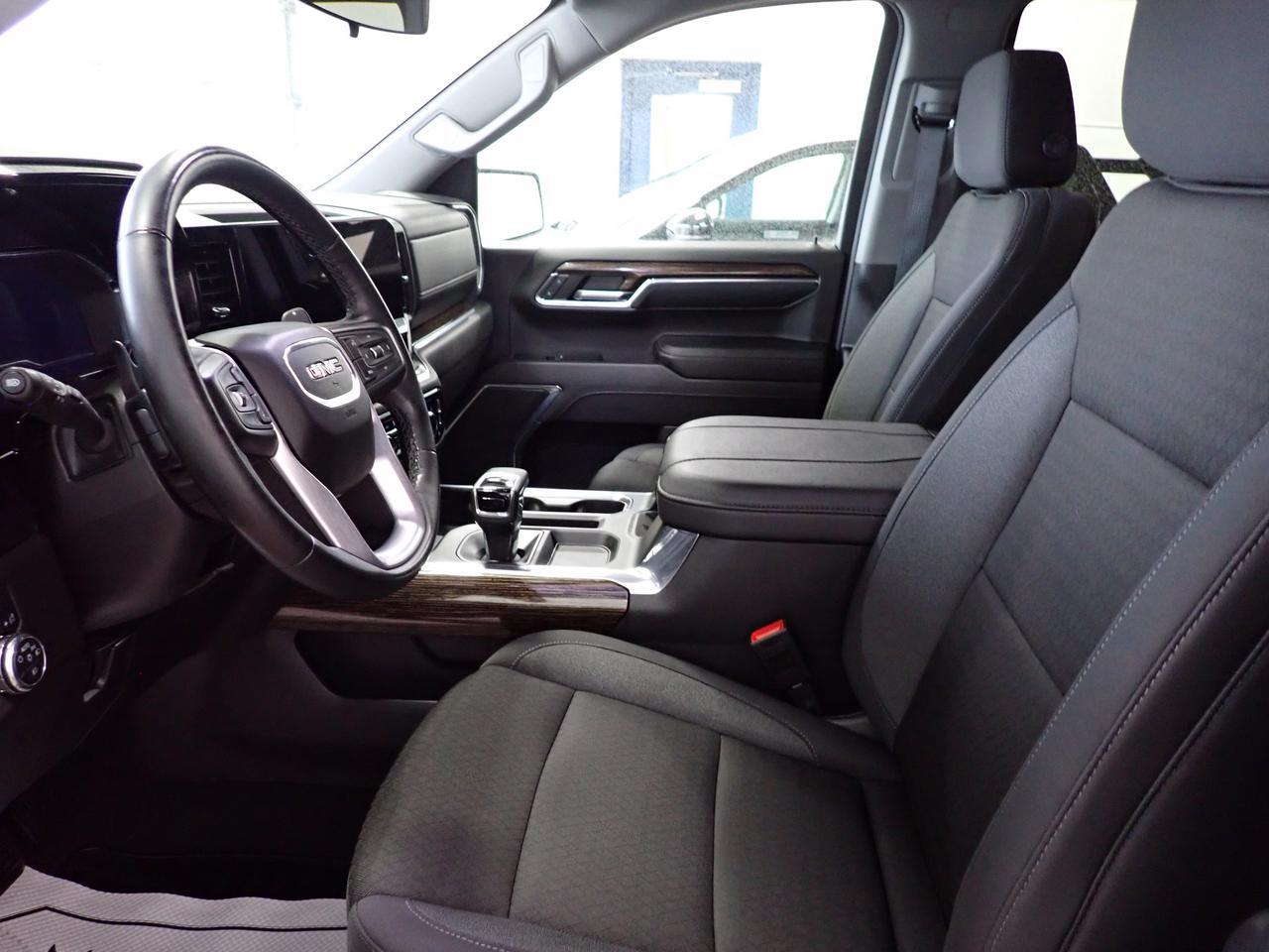 2024 GMC Sierra 1500 Elevation 4WD CREW CAB Listowel ON