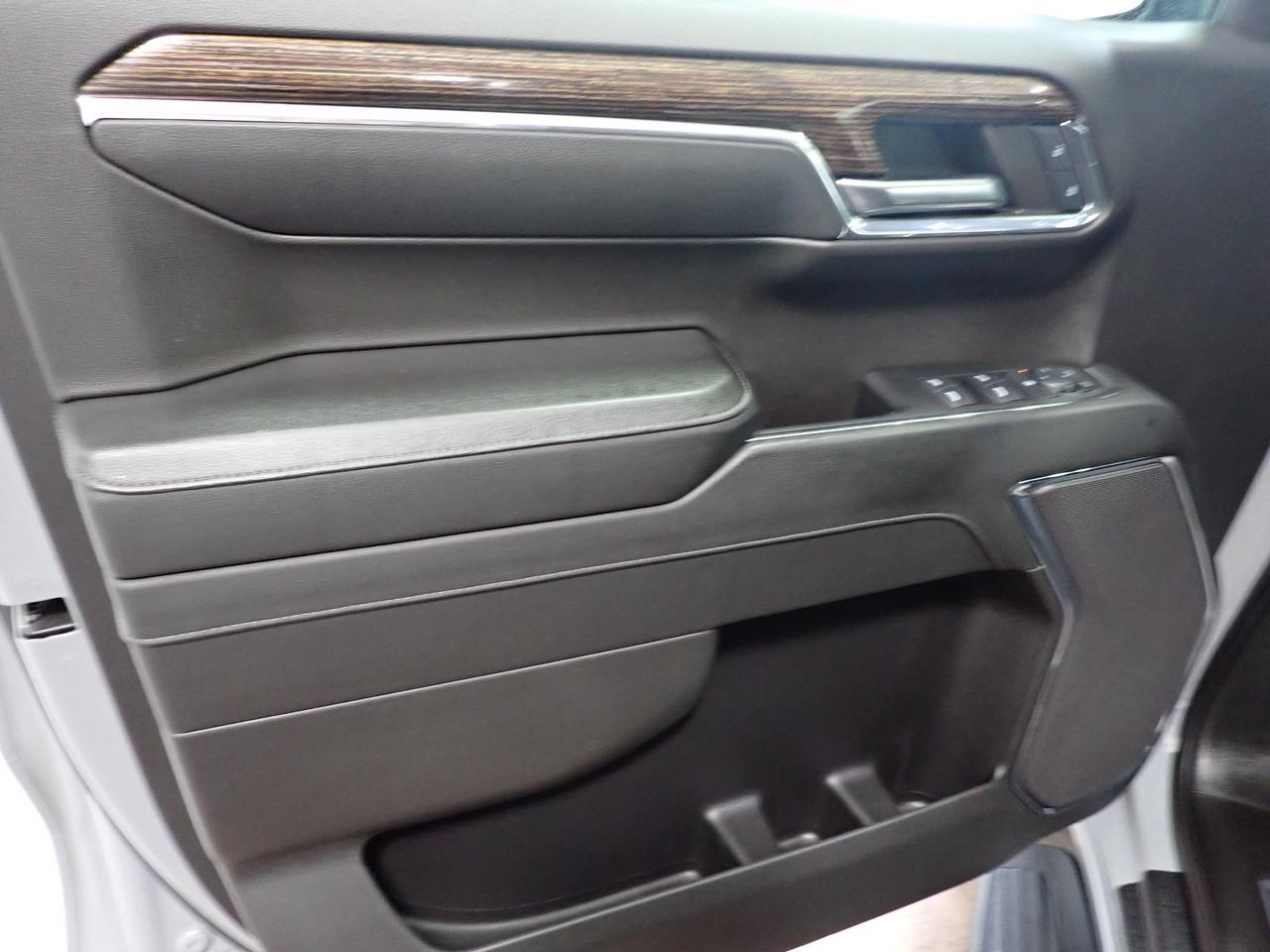 2024 GMC Sierra 1500 Elevation 4WD CREW CAB Listowel ON