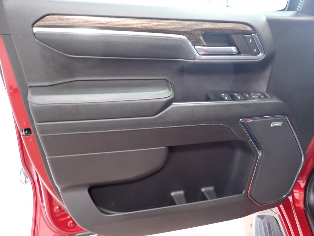 2024 GMC Sierra 1500 Elevation CREW CAB 4WD Listowel ON