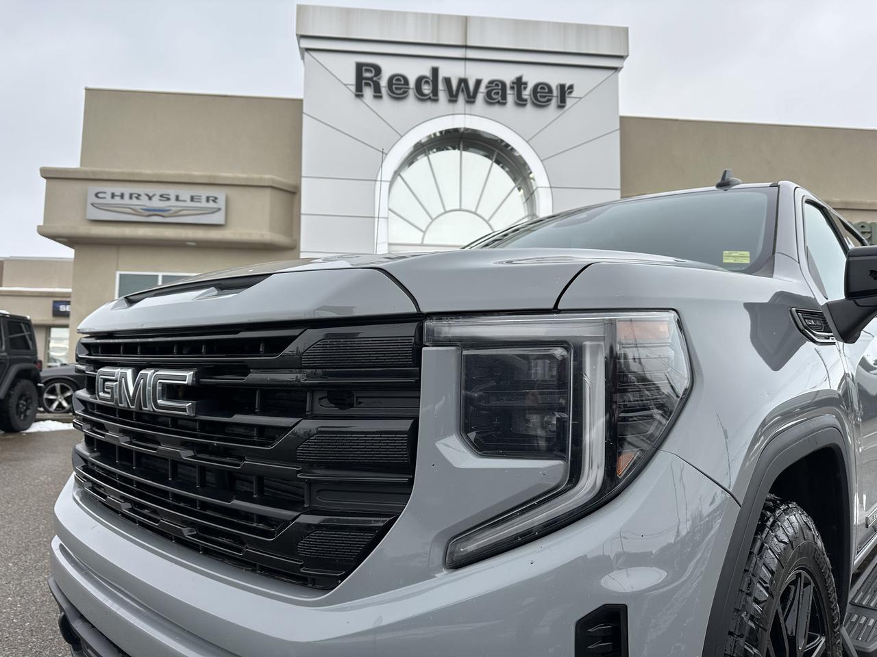 2024 GMC Sierra 1500 Elevation Crew Cab 4WD | Black Package | Tow Package | Multi Pro Tailgate | Bucket Seats | Box Liner Redwater AB