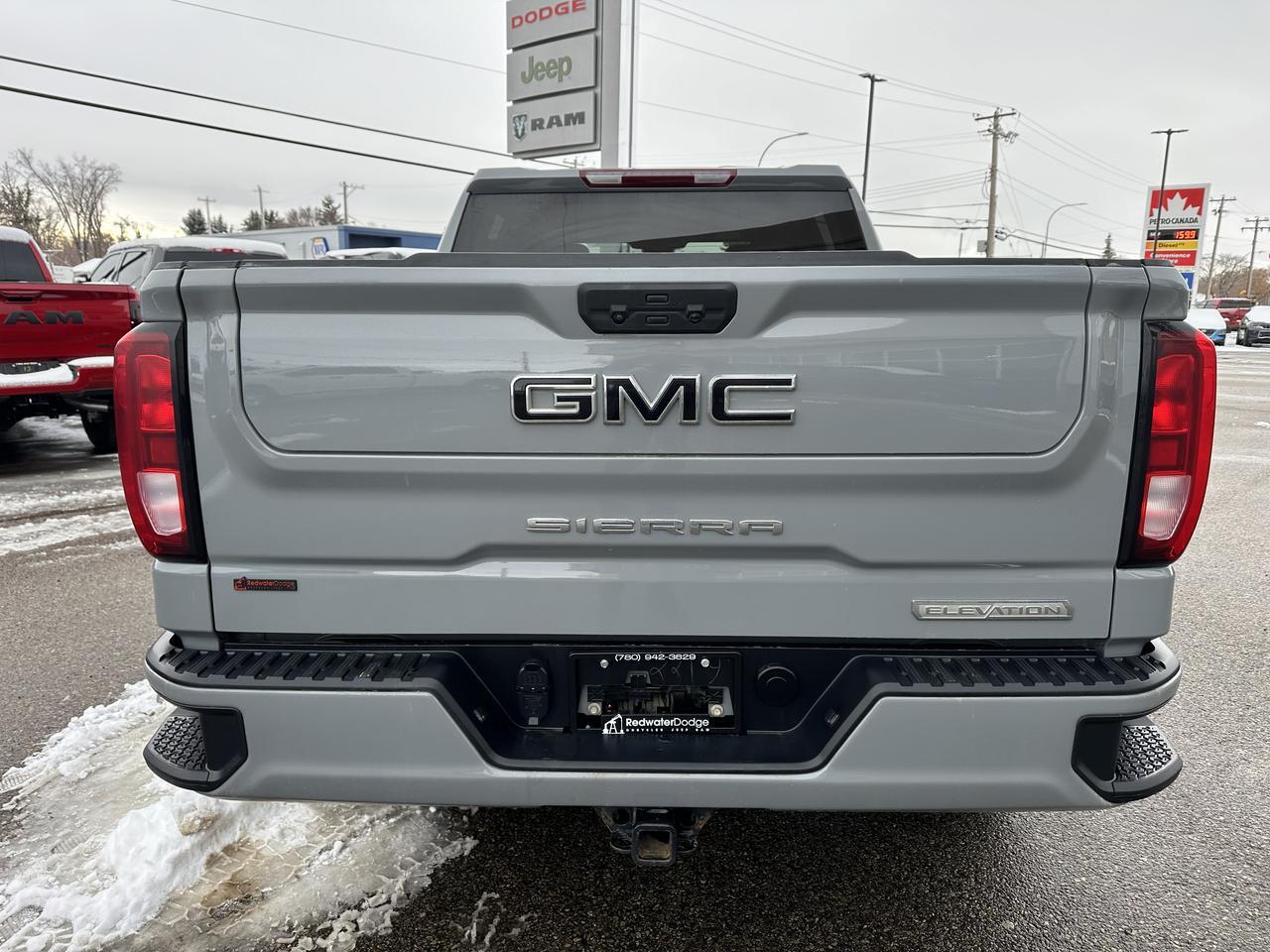2024 GMC Sierra 1500 Elevation Crew Cab 4WD | Black Package | Tow Package | Multi Pro Tailgate | Bucket Seats | Box Liner Redwater AB