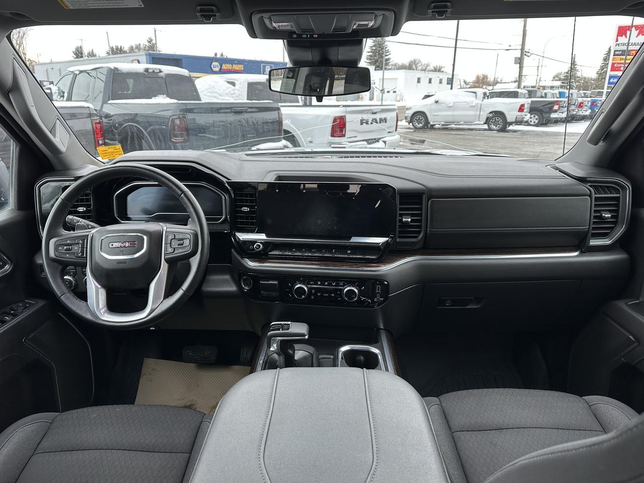 2024 GMC Sierra 1500 Elevation Crew Cab 4WD | Black Package | Tow Package | Multi Pro Tailgate | Bucket Seats | Box Liner Redwater AB