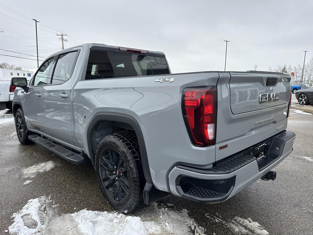 2024 GMC Sierra 1500 Elevation Crew Cab 4WD | Black Package | Tow Package | Multi Pro Tailgate | Bucket Seats | Box Liner Redwater AB