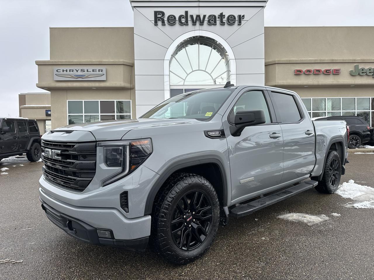 2024 GMC Sierra 1500 Elevation Crew Cab 4WD | Black Package | Tow Package | Multi Pro Tailgate | Bucket Seats | Box Liner