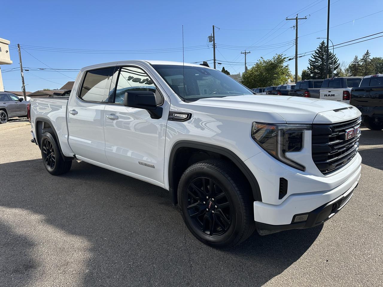 2024 GMC Sierra 1500 Elevation Crew Cab 4WD | EcoTec3 V8 | Heated Front Seats | 20IN Wheels | Towing Redwater AB