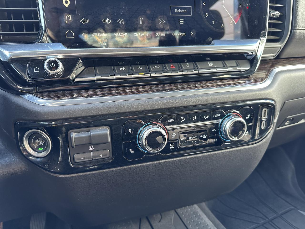 2024 GMC Sierra 1500 Elevation Crew Cab 4WD | EcoTec3 V8 | Heated Front Seats | 20IN Wheels | Towing Redwater AB