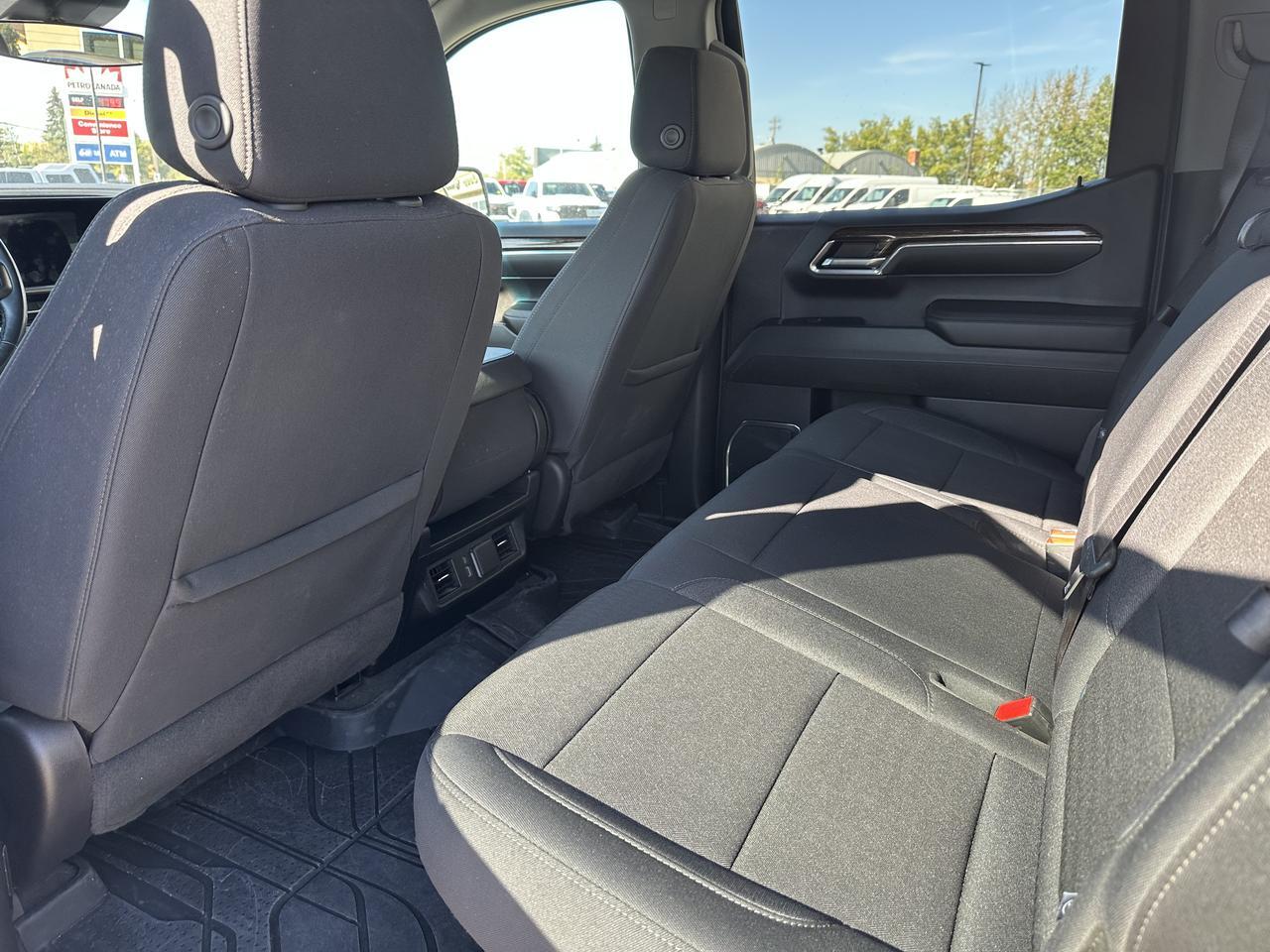 2024 GMC Sierra 1500 Elevation Crew Cab 4WD | EcoTec3 V8 | Heated Front Seats | 20IN Wheels | Towing Redwater AB