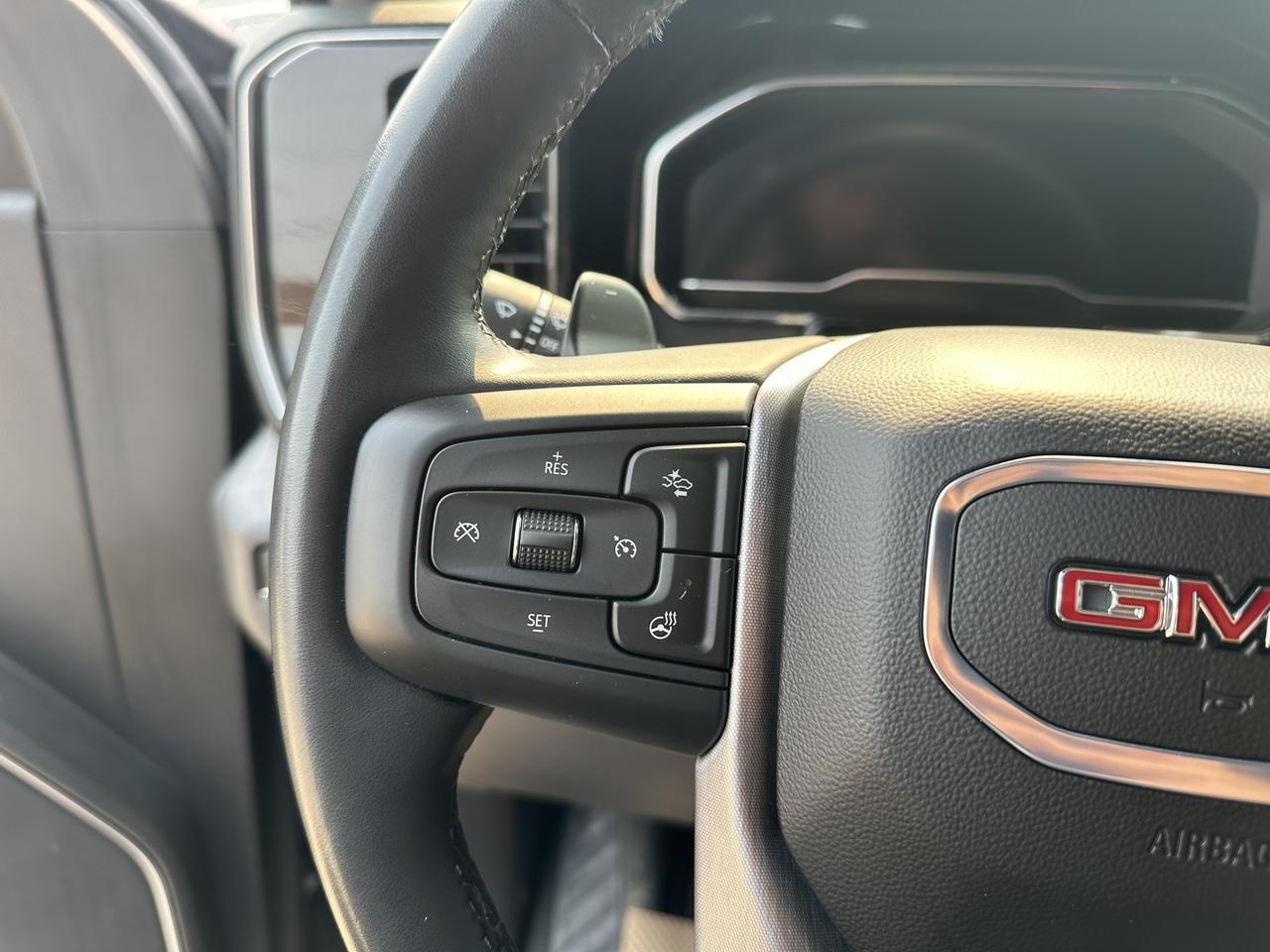 2024 GMC Sierra 1500 Elevation Crew Cab 4WD | Low KMs | NAV | Heated Seats | Remote Start | Backup Camera | 20IN Wheels Redwater AB