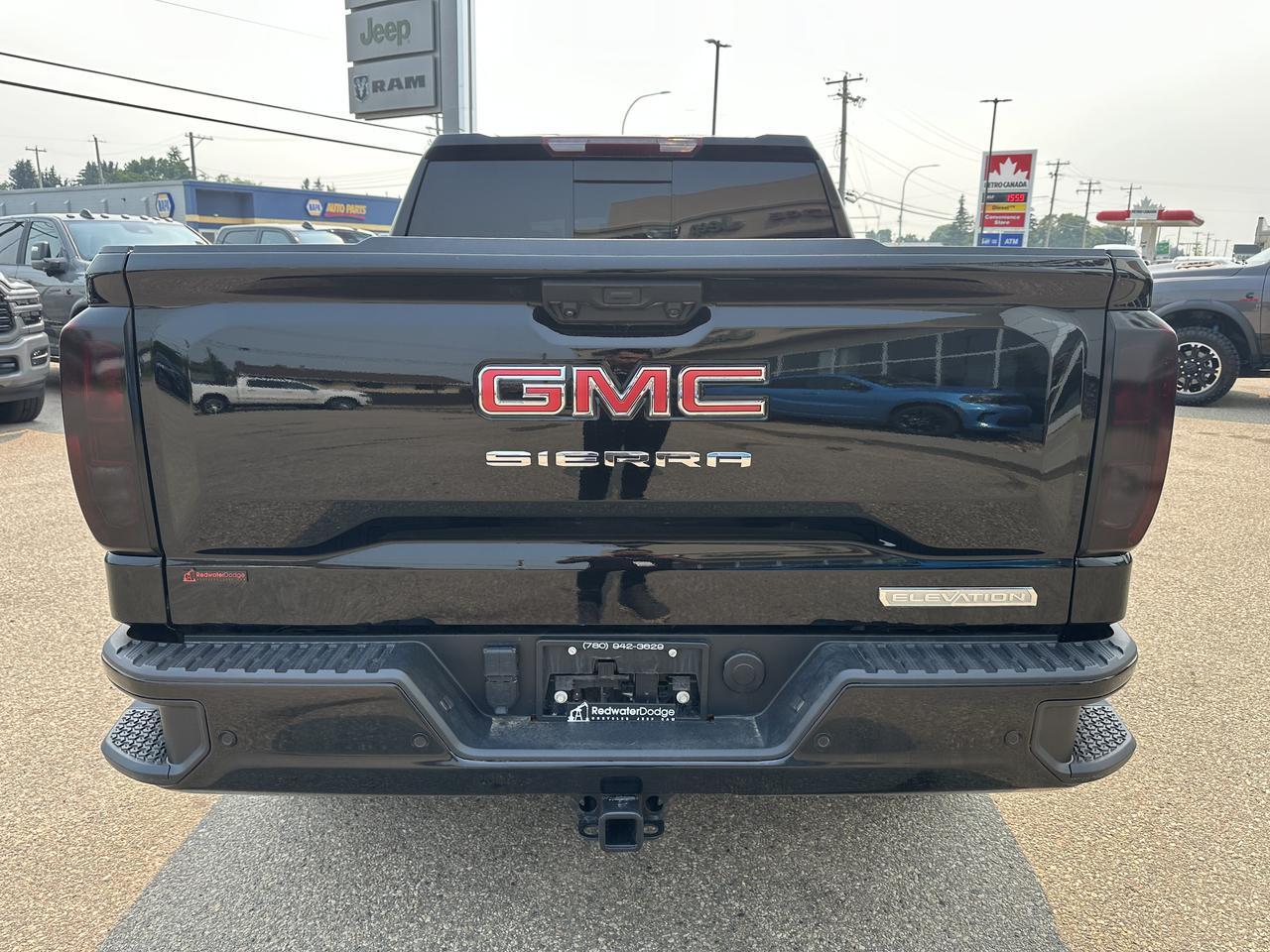 2024 GMC Sierra 1500 Elevation Crew Cab 4WD | Low KMs | NAV | Heated Seats | Remote Start | Backup Camera | 20IN Wheels Redwater AB