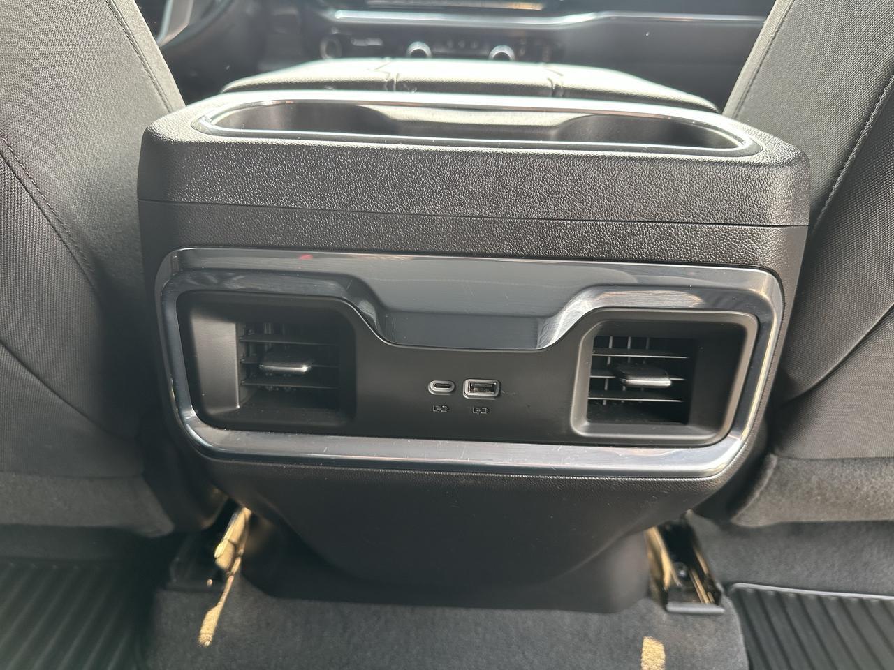 2024 GMC Sierra 1500 Elevation Crew Cab 4WD | Low KMs | NAV | Heated Seats | Remote Start | Backup Camera | 20IN Wheels Redwater AB