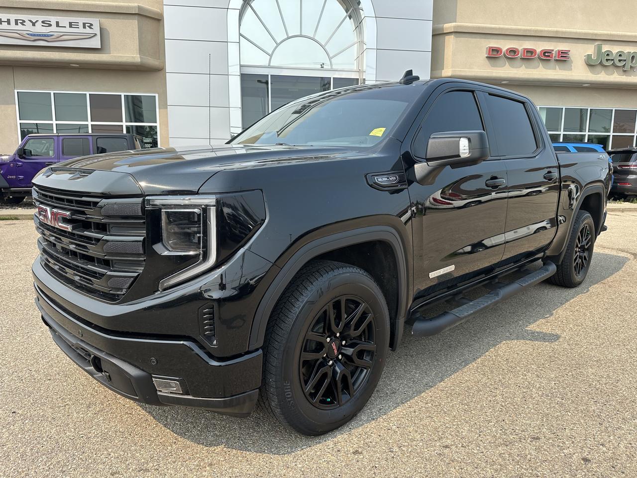 2024 GMC Sierra 1500 Elevation Crew Cab 4WD | Low KMs | NAV | Heated Seats | Remote Start | Backup Camera | 20IN Wheels Redwater AB