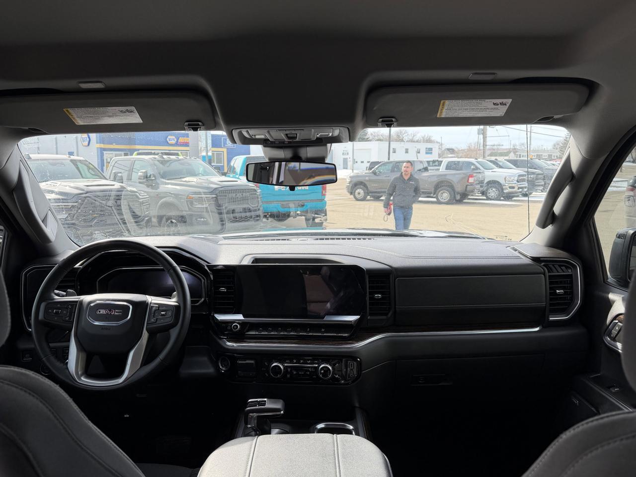 2024 GMC Sierra 1500 Elevation Crew Cab 4WD | Low KMs | NAV | Heated Seats | Remote Start | Backup Camera | 20IN Wheels Redwater AB