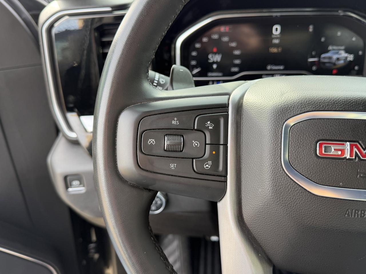 2024 GMC Sierra 1500 Elevation Crew Cab 4WD | Low KMs | NAV | Heated Seats | Remote Start | Backup Camera | 20IN Wheels Redwater AB