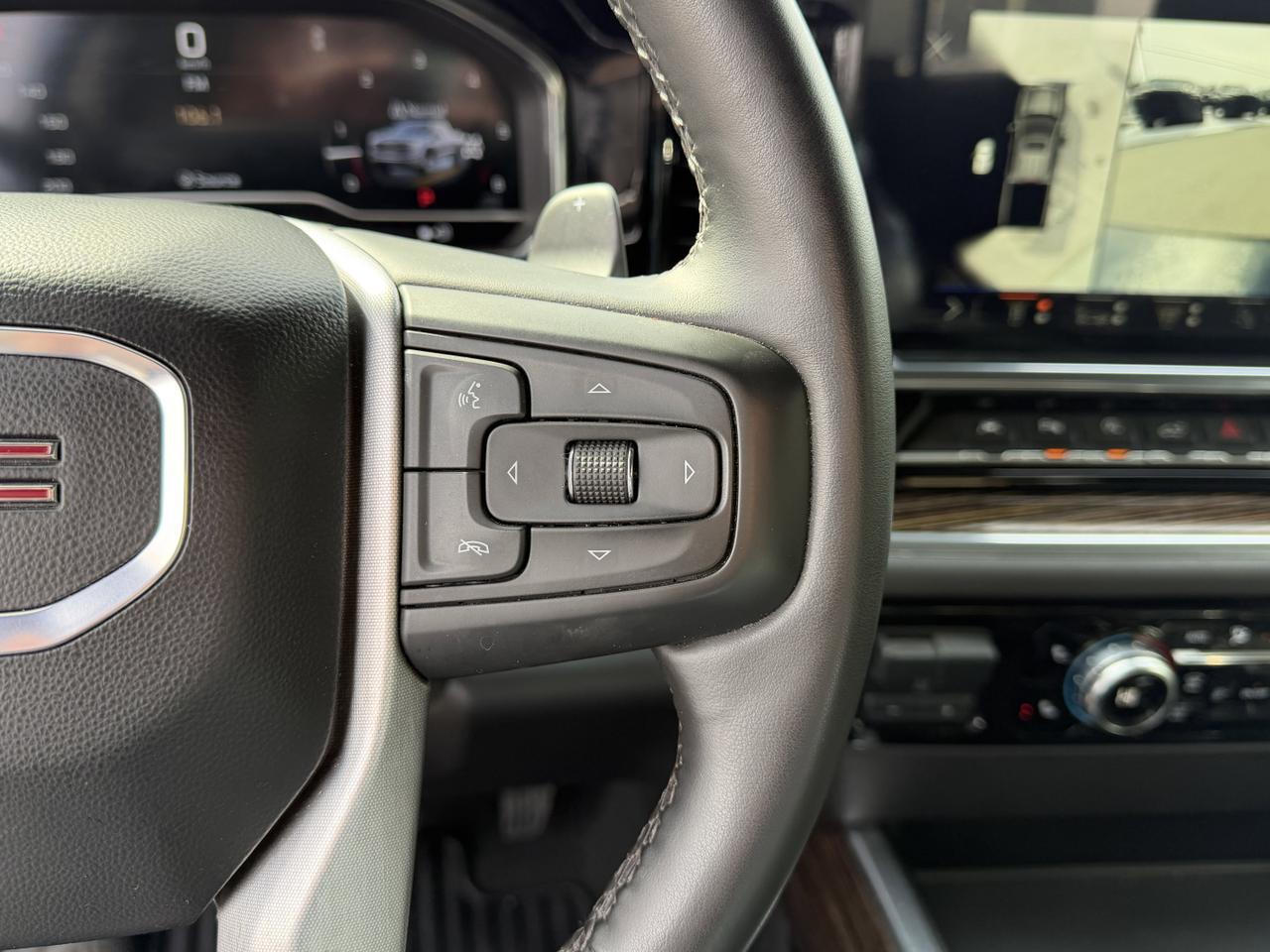 2024 GMC Sierra 1500 Elevation Crew Cab 4WD | Low KMs | NAV | Heated Seats | Remote Start | Backup Camera | 20IN Wheels Redwater AB