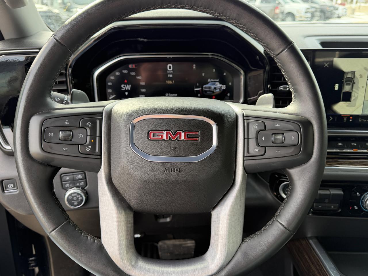 2024 GMC Sierra 1500 Elevation Crew Cab 4WD | Low KMs | NAV | Heated Seats | Remote Start | Backup Camera | 20IN Wheels Redwater AB