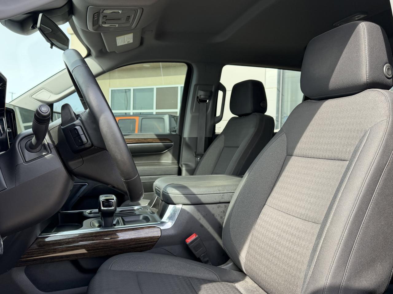 2024 GMC Sierra 1500 Elevation Crew Cab 4WD | Low KMs | NAV | Heated Seats | Remote Start | Backup Camera | 20IN Wheels Redwater AB