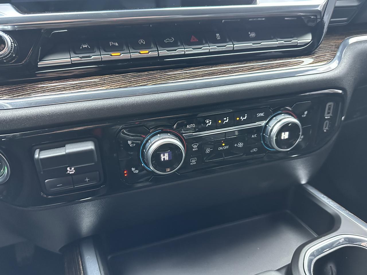 2024 GMC Sierra 1500 Elevation Premium Package | Sun Roof | 360 Camera | 22" Rims | Bose Audio | Tow Package | One Owner Redwater AB