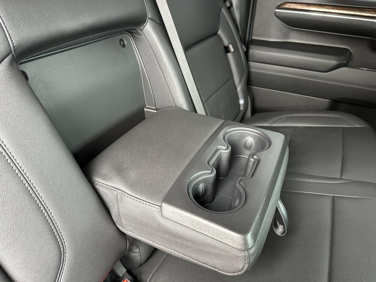 2024 GMC Sierra 1500 Elevation Premium Package | Sun Roof | 360 Camera | 22" Rims | Bose Audio | Tow Package | One Owner Redwater AB