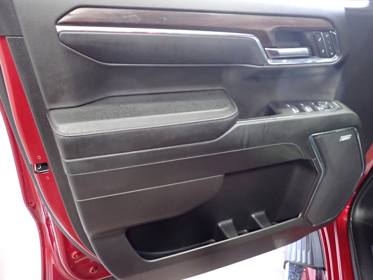 2024 GMC Sierra 1500 SLT 4WD CREW CAB *DIESEL* LEATHER SUNROOF Listowel ON