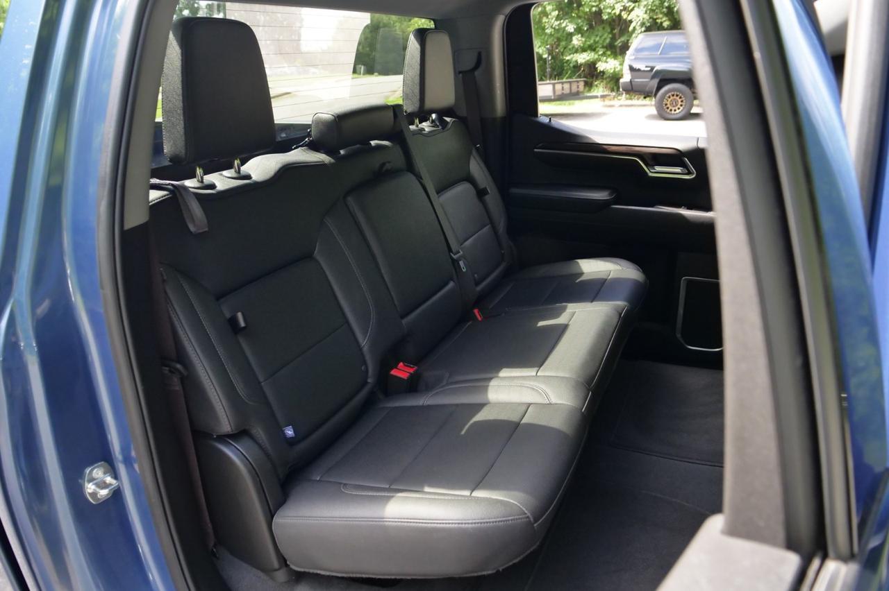 2024 GMC Sierra 1500 SLT 4X4 / Heated Seats / 5.3L V8 / Multipro Tailgate! Lincolnton NC