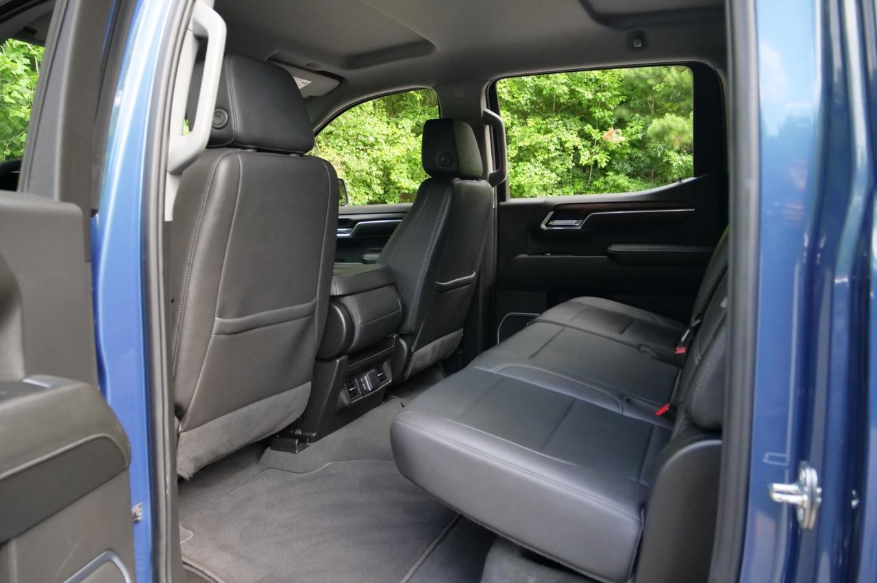 2024 GMC Sierra 1500 SLT 4X4 / Heated Seats / 5.3L V8 / Multipro Tailgate! Lincolnton NC