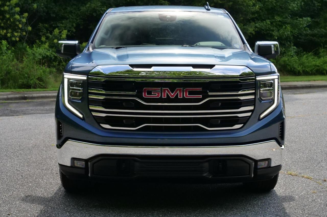 2024 GMC Sierra 1500 SLT 4X4 / Heated Seats / 5.3L V8 / Multipro Tailgate! Lincolnton NC
