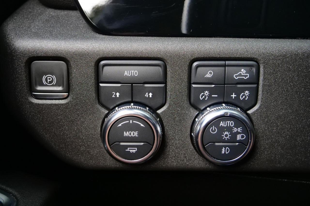 2024 GMC Sierra 1500 SLT 4X4 / Heated Seats / 5.3L V8 / Multipro Tailgate! Lincolnton NC