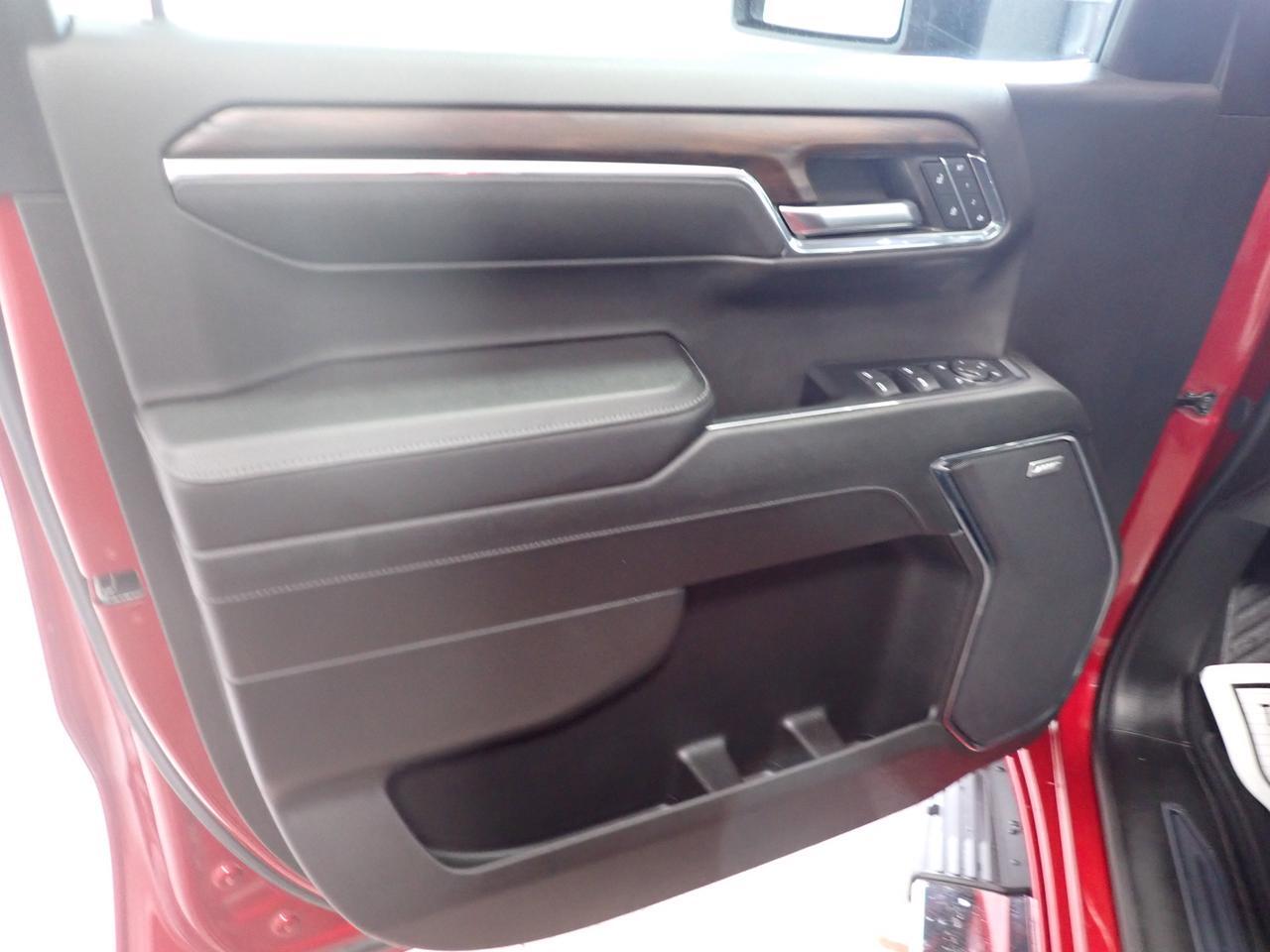 2024 GMC Sierra 1500 SLT CREW CAB 4WD LEATHER SUNROOF Listowel ON