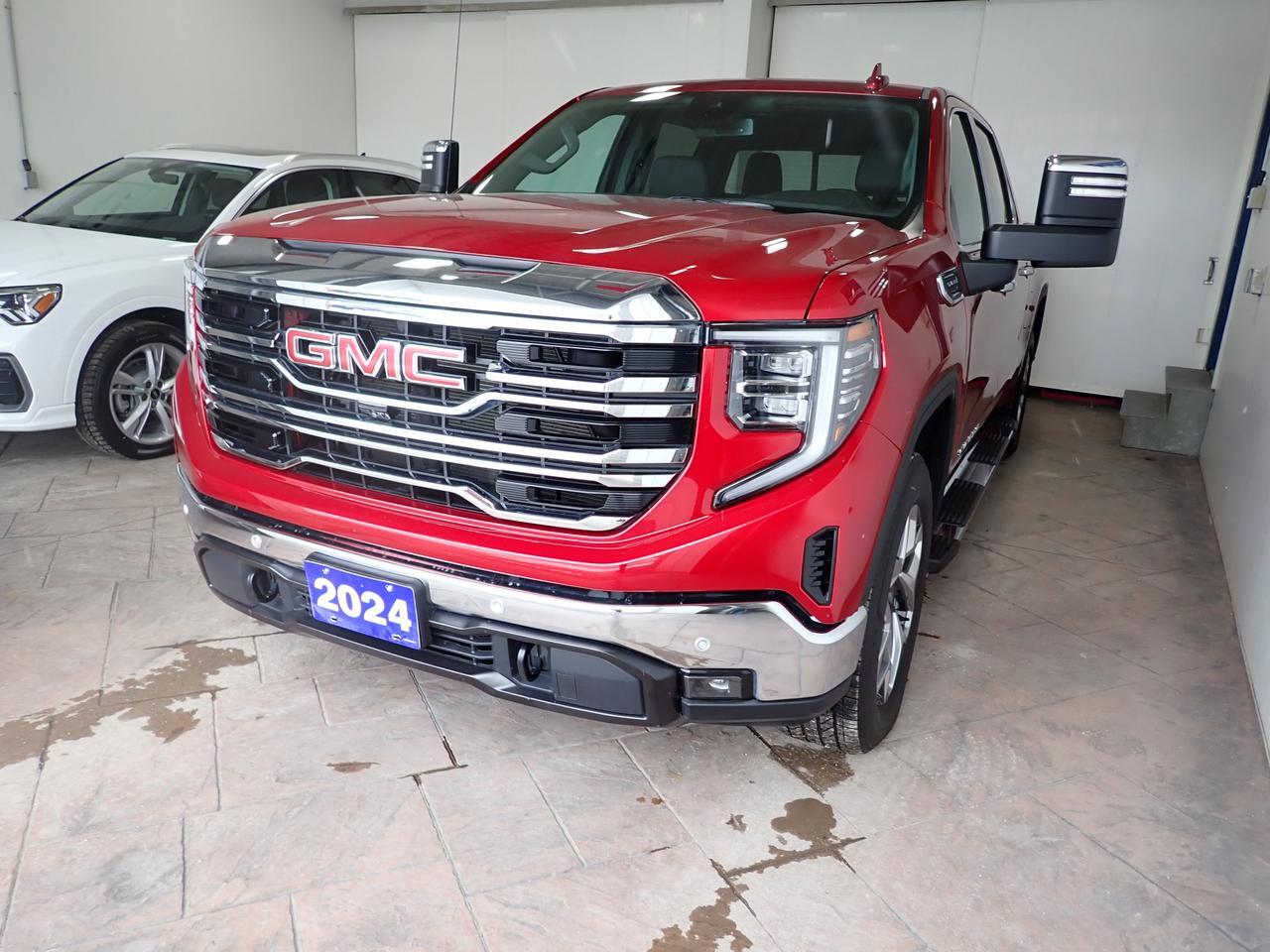 2024 GMC Sierra 1500 SLT CREW CAB 4WD LEATHER SUNROOF Listowel ON