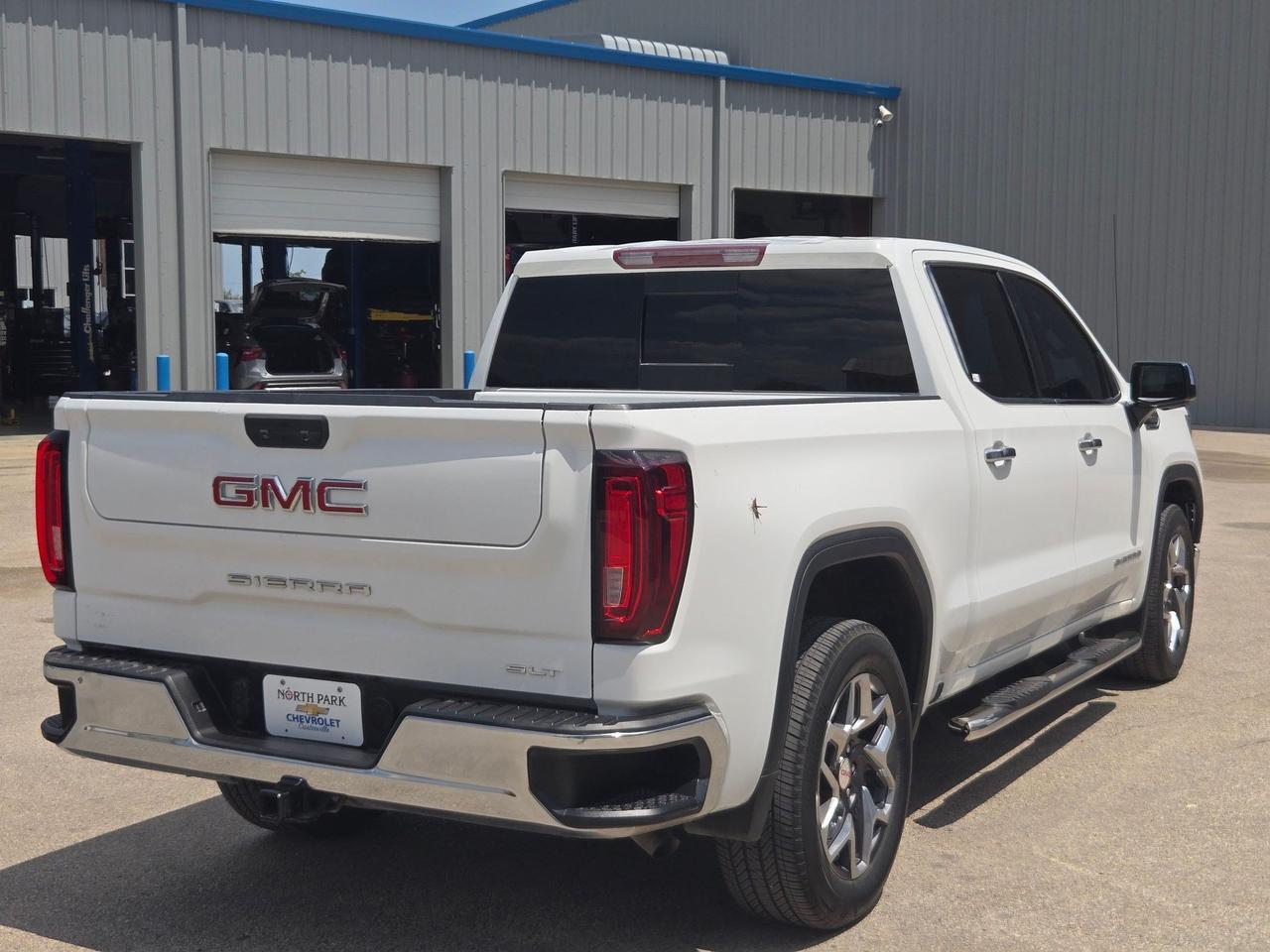 2024 GMC Sierra 1500 SLT