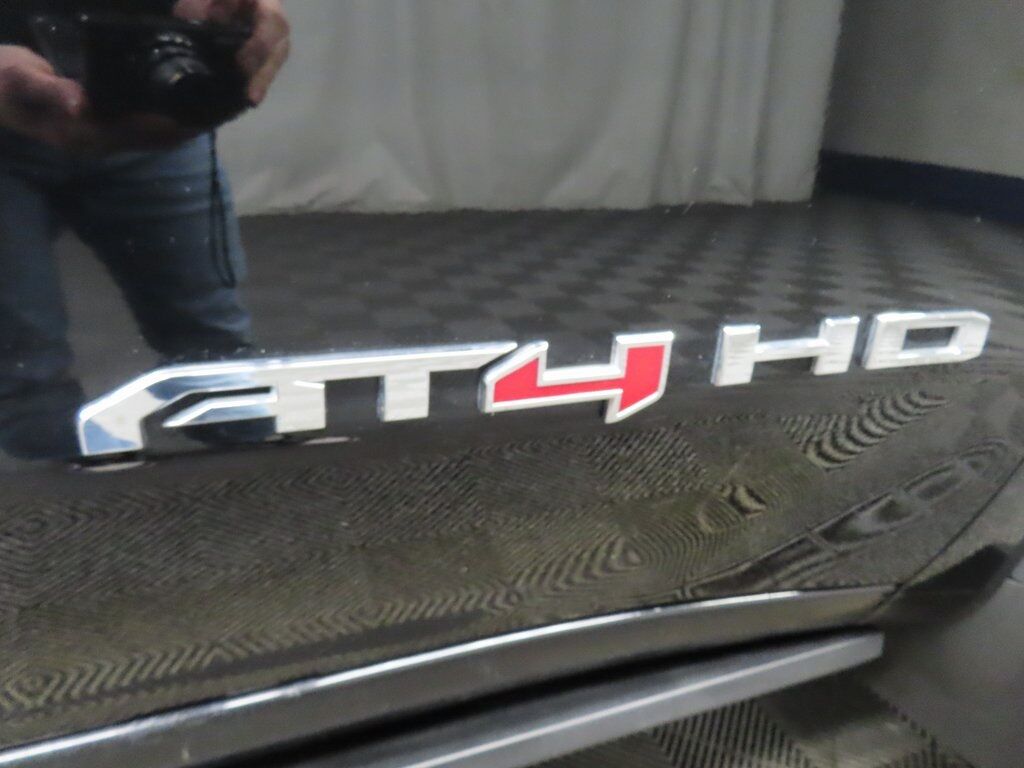 2024 GMC Sierra 2500HD 4x4 Crew Cab AT4 Fond du Lac WI