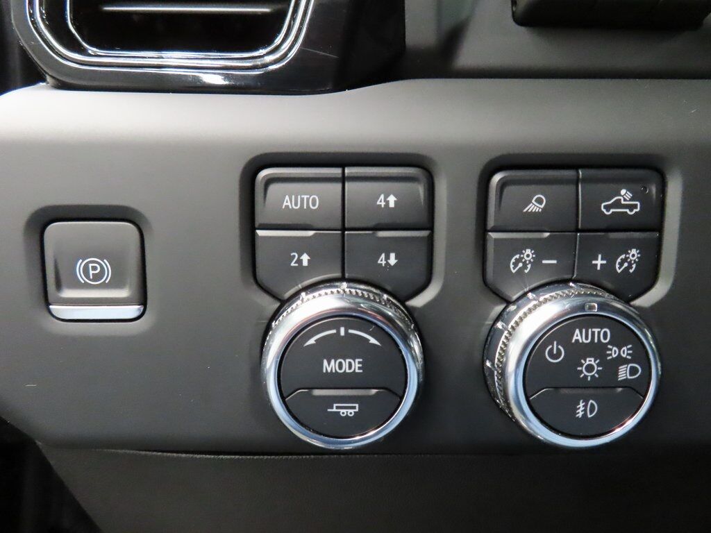 2024 GMC Sierra 2500HD 4x4 Crew Cab AT4 Fond du Lac WI