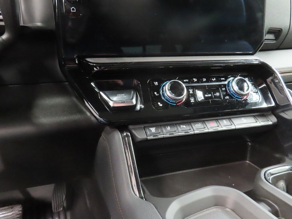 2024 GMC Sierra 2500HD 4x4 Crew Cab AT4 Fond du Lac WI