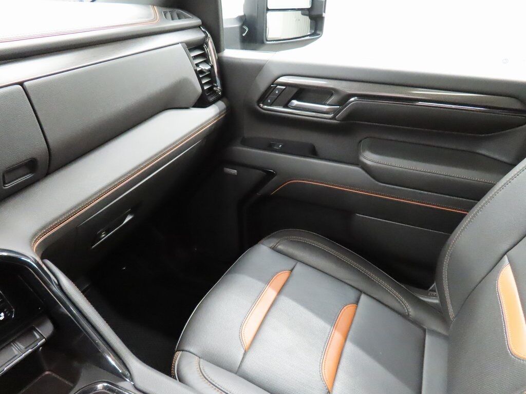 2024 GMC Sierra 2500HD 4x4 Crew Cab AT4 Fond du Lac WI