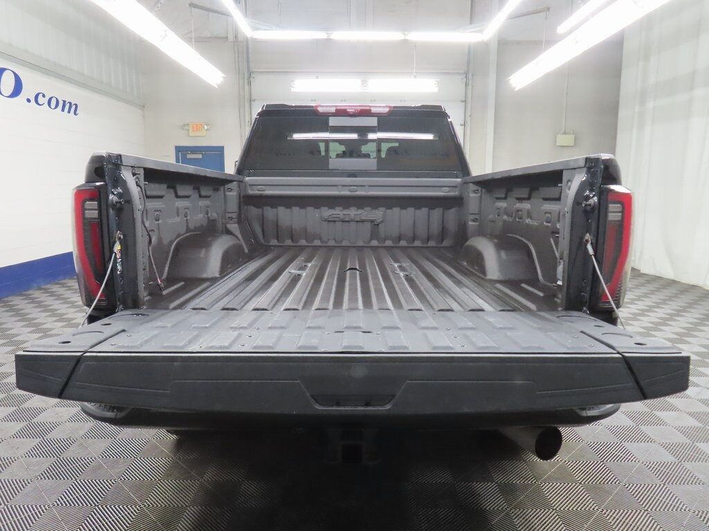 2024 GMC Sierra 2500HD 4x4 Crew Cab AT4 Fond du Lac WI