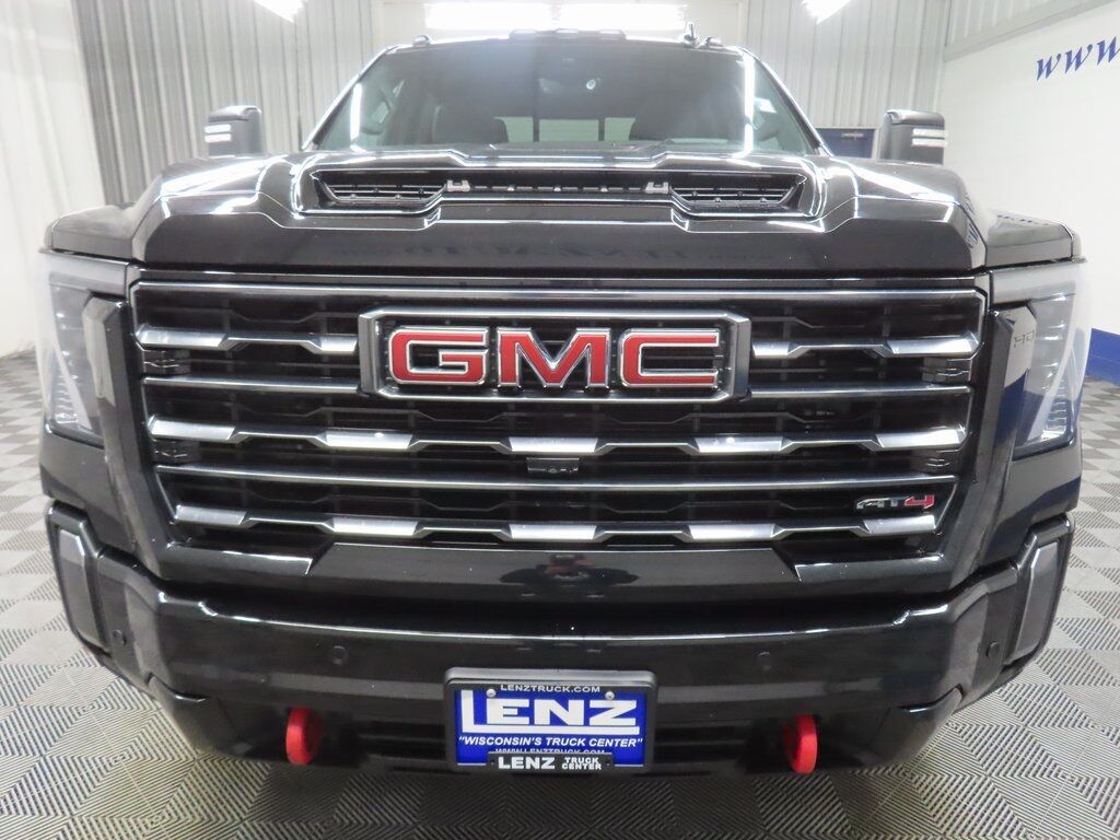 2024 GMC Sierra 2500HD 4x4 Crew Cab AT4 Fond du Lac WI