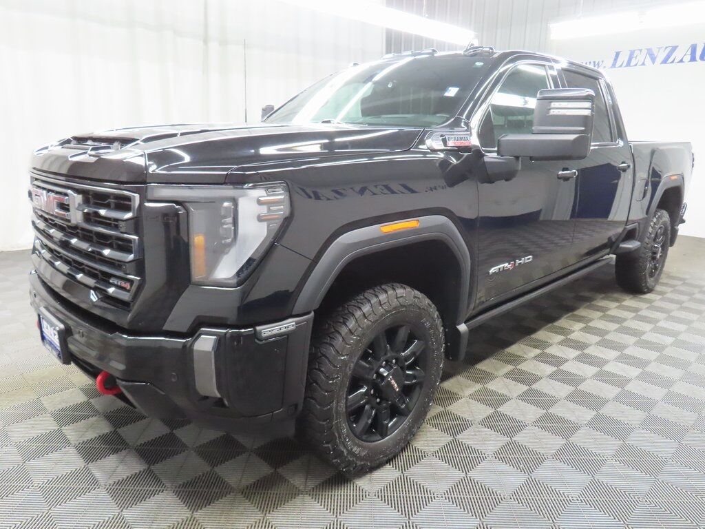 2024 GMC Sierra 2500HD 4x4 Crew Cab AT4 Fond du Lac WI