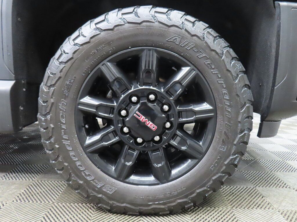 2024 GMC Sierra 2500HD 4x4 Crew Cab AT4 Fond du Lac WI