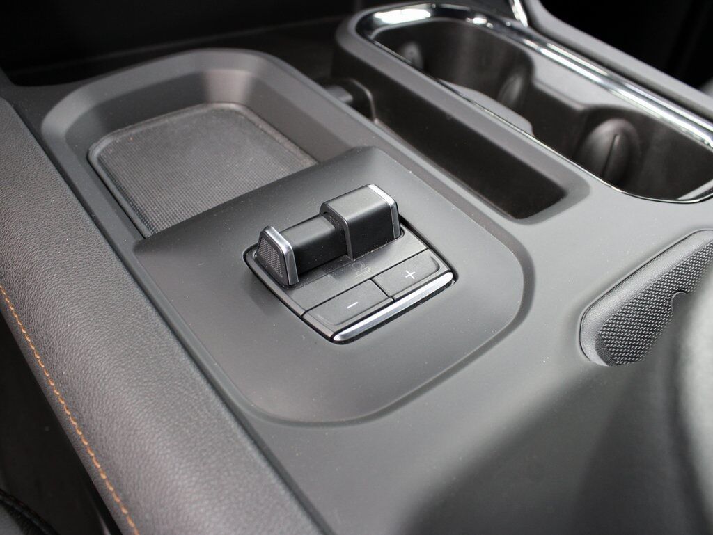 2024 GMC Sierra 2500HD 4x4 Crew Cab AT4 Fond du Lac WI