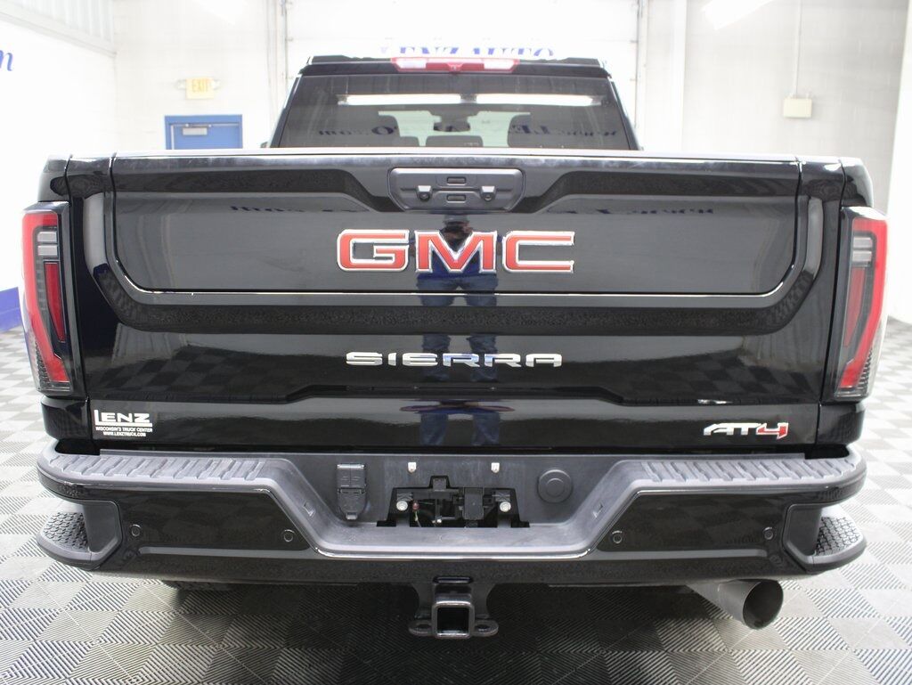 2024 GMC Sierra 2500HD 4x4 Crew Cab AT4 Fond du Lac WI