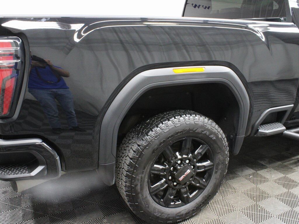 2024 GMC Sierra 2500HD 4x4 Crew Cab AT4 Fond du Lac WI