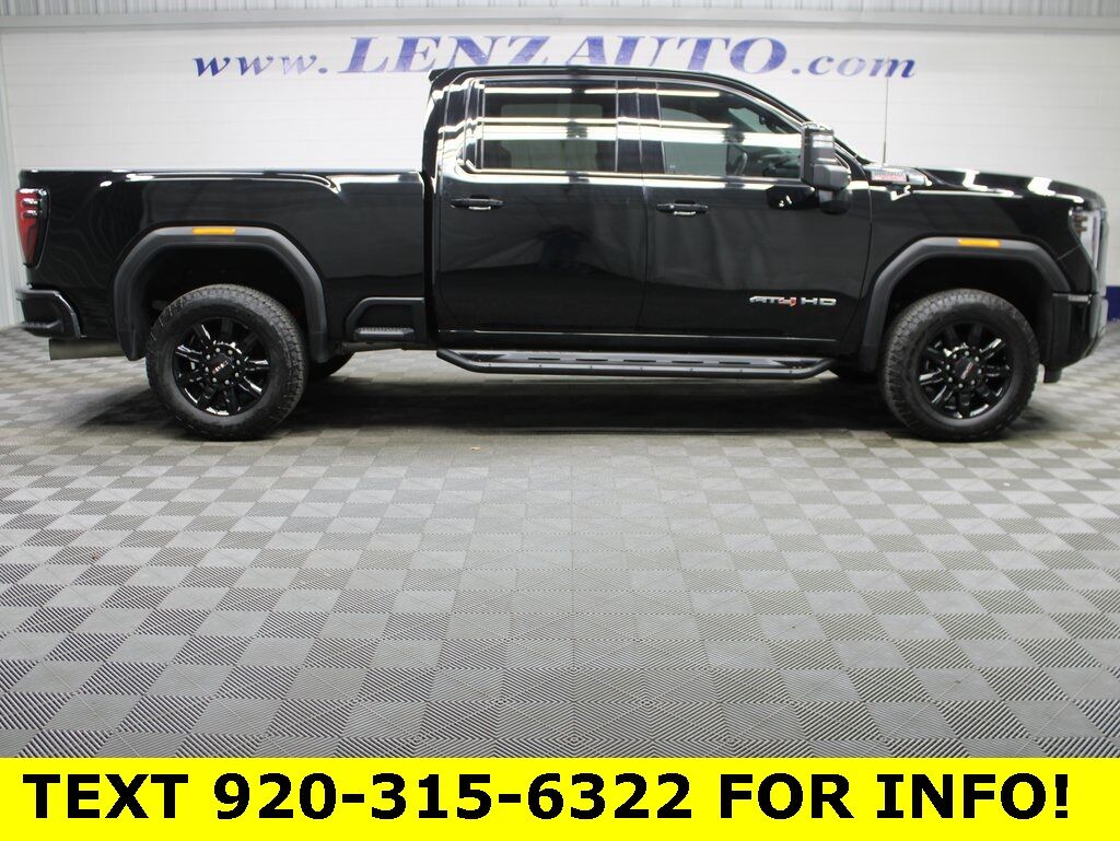 2024 GMC Sierra 2500HD 4x4 Crew Cab AT4 Fond du Lac WI