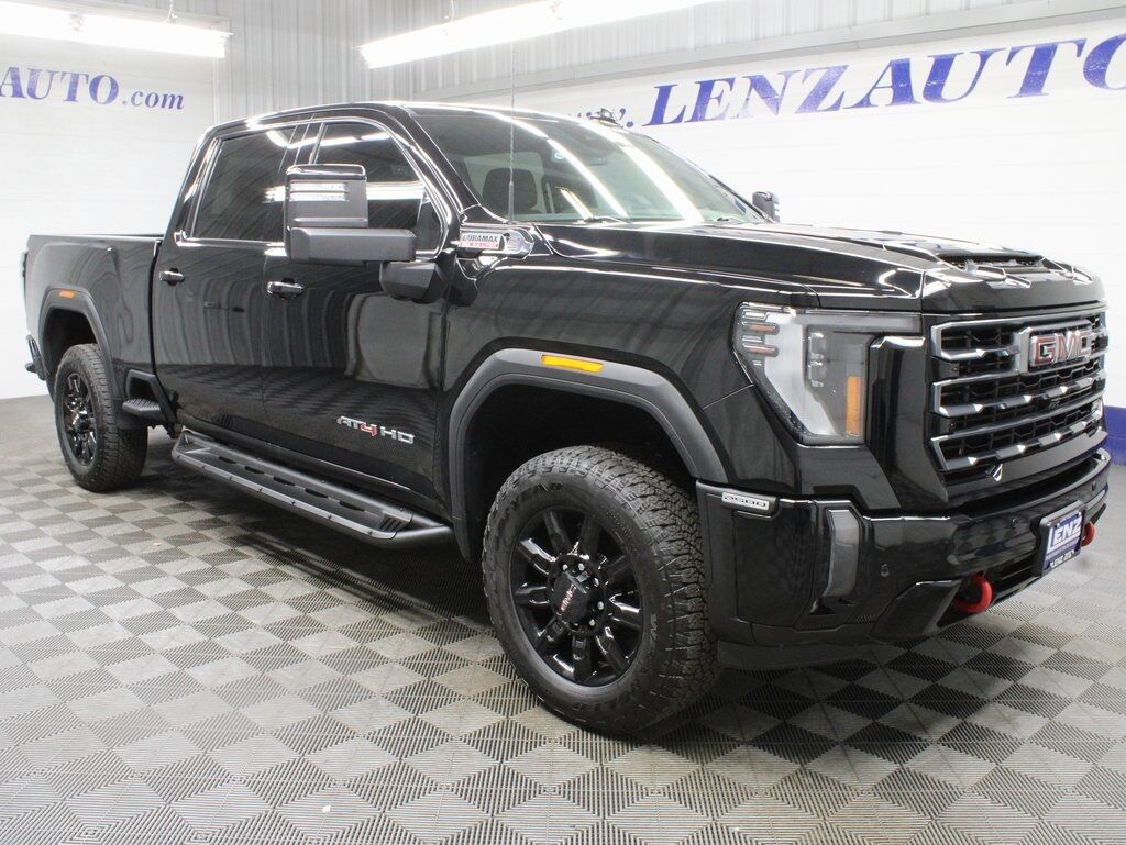 2024 GMC Sierra 2500HD 4x4 Crew Cab AT4 Fond du Lac WI