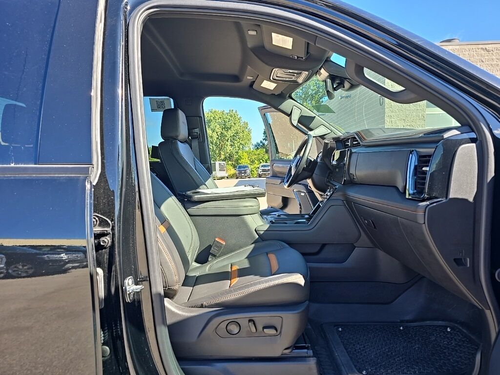 2024 GMC Sierra 2500HD 4x4 Crew Cab AT4 Fond du Lac WI