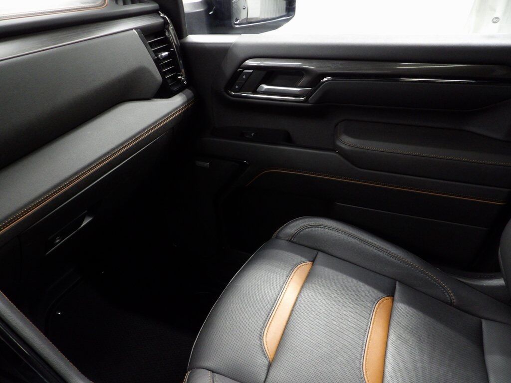 2024 GMC Sierra 2500HD 4x4 Crew Cab AT4 Fond du Lac WI