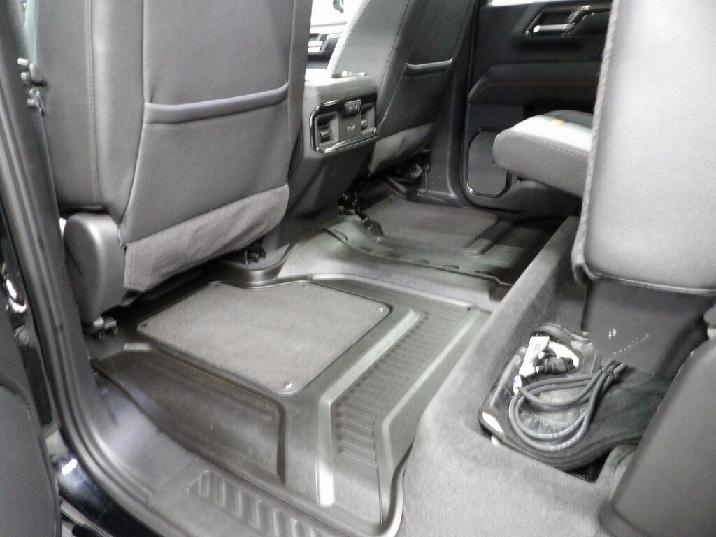 2024 GMC Sierra 2500HD 4x4 Crew Cab AT4 Fond du Lac WI