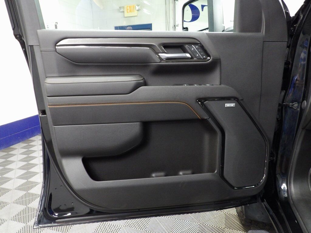 2024 GMC Sierra 2500HD 4x4 Crew Cab AT4 Fond du Lac WI
