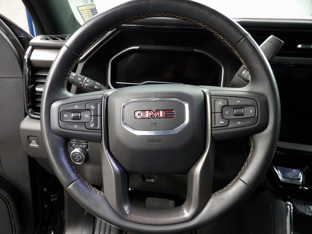 2024 GMC Sierra 2500HD 4x4 Crew Cab AT4 Fond du Lac WI