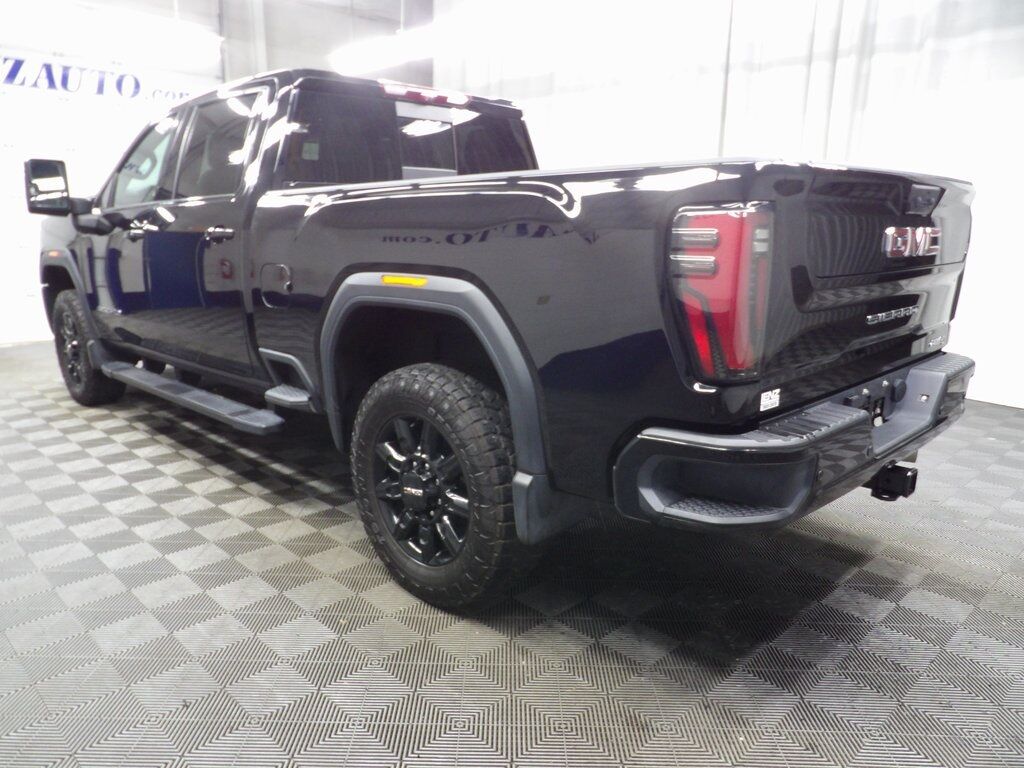 2024 GMC Sierra 2500HD 4x4 Crew Cab AT4 Fond du Lac WI