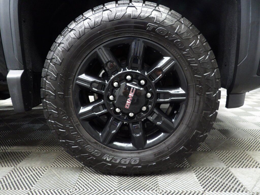 2024 GMC Sierra 2500HD 4x4 Crew Cab AT4 Fond du Lac WI